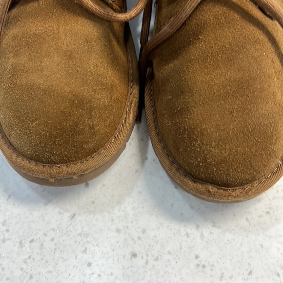 UGG Derick suede boots Youth Size 3 - Picture 9 of 9